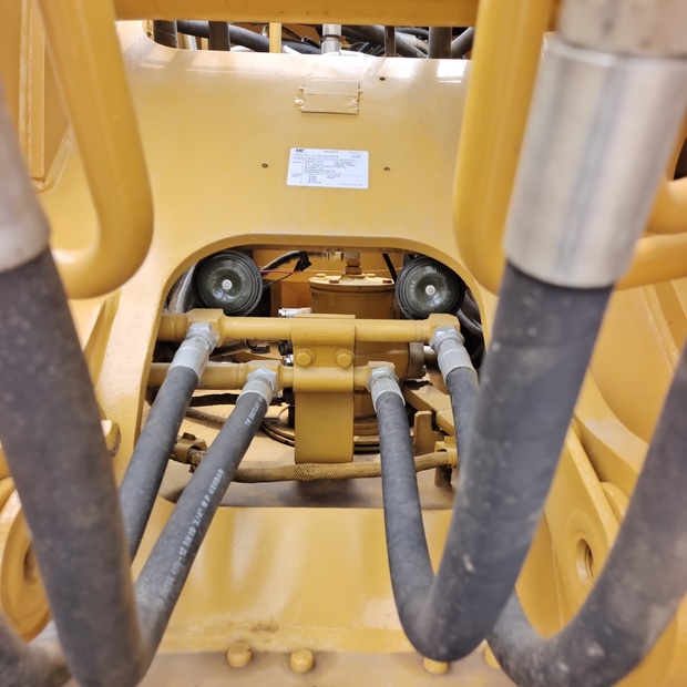 2023 Caterpillar 320CL-44137145