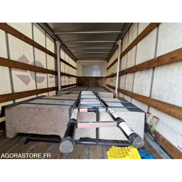 2010 رينو Midlum-44137180