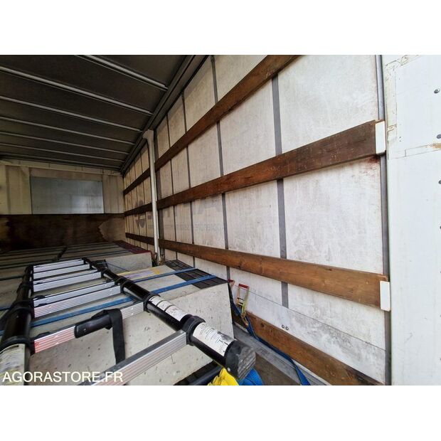 2010 رينو Midlum-44137181