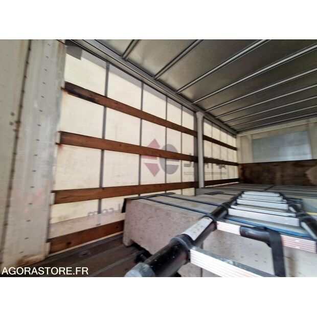 2010 رينو Midlum-44137182