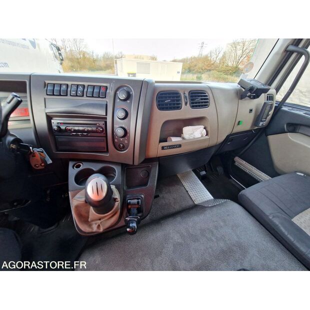 2010 رينو Midlum-44137204