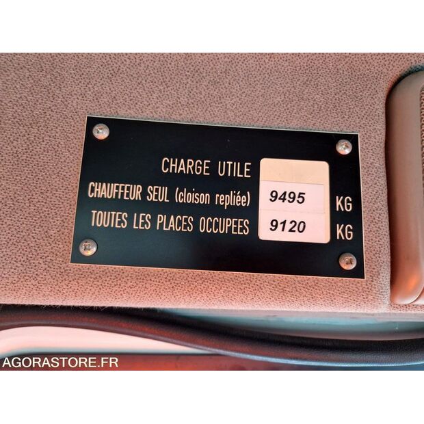 2010 رينو Midlum-44137207