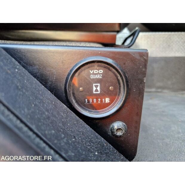 2010 رينو Midlum-44137209