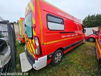 2011-renault-master-1391954-44137243