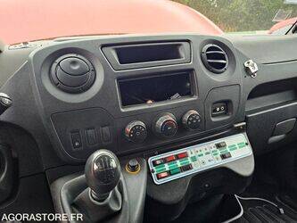 2011-renault-master-1391954-44137252