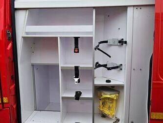 2011-renault-master-1391954-44137264