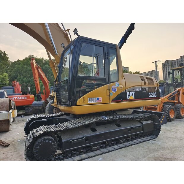 2023 Caterpillar 320C-44137277