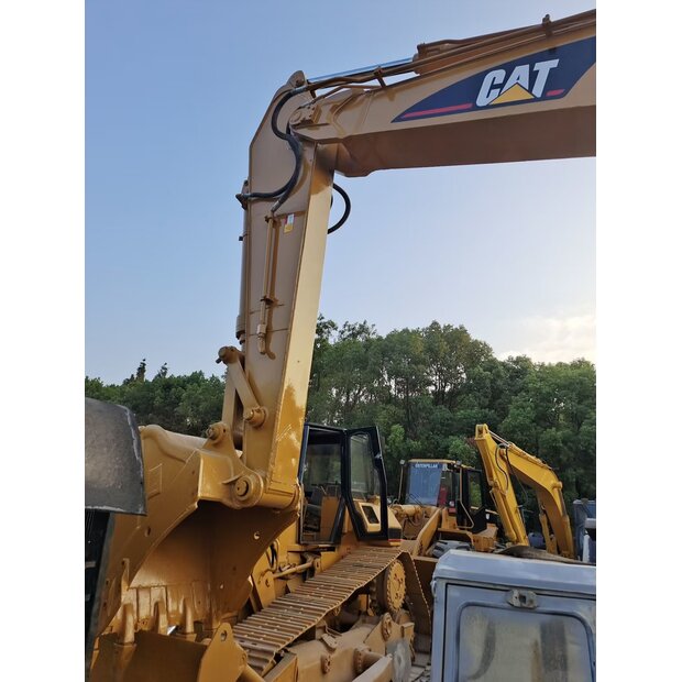 2023 Caterpillar 320C-44137278