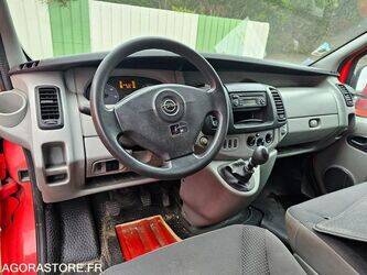 2008-opel-vivaro-1391977-44137497