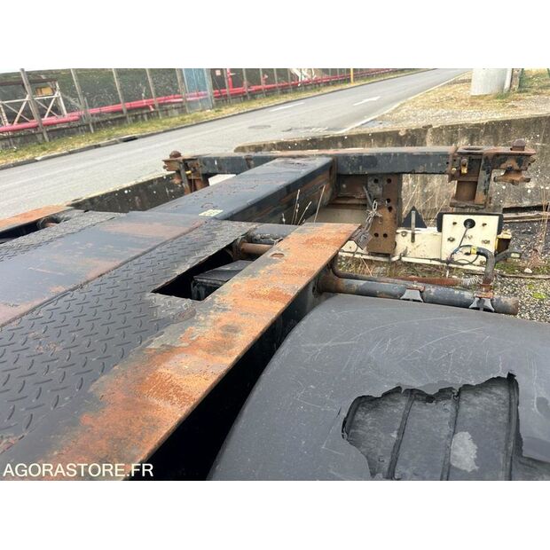 2006 كرون-44137762