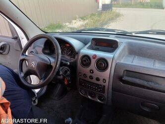 2010-citroen-berlingo-1392000-44137816