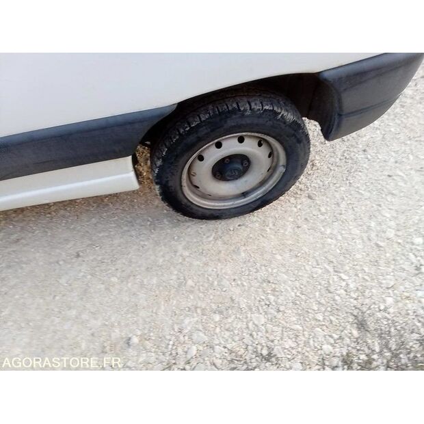 2010 Citroen BERLINGO-44137823