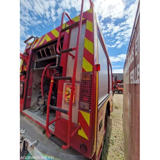 1995 رينو M210-44137854