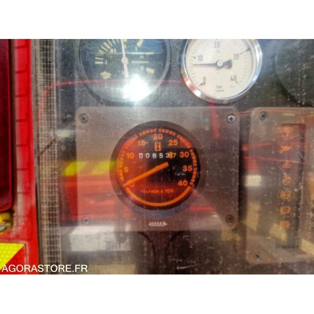 1995 رينو M210-44137860