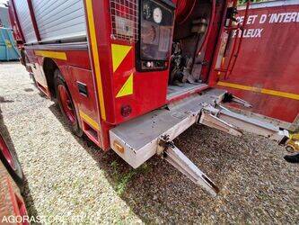 1995-renault-m210-1392002-44137861