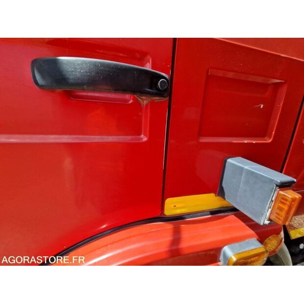 1995 رينو M210-44137874