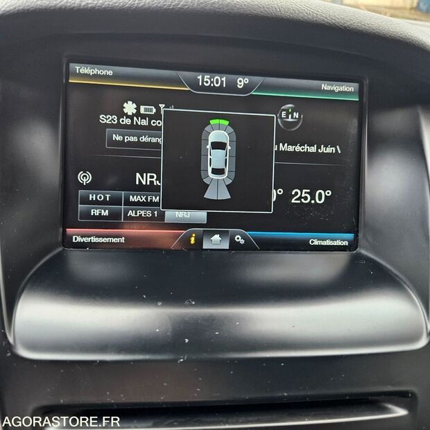 2015 فورد Focus-44138271