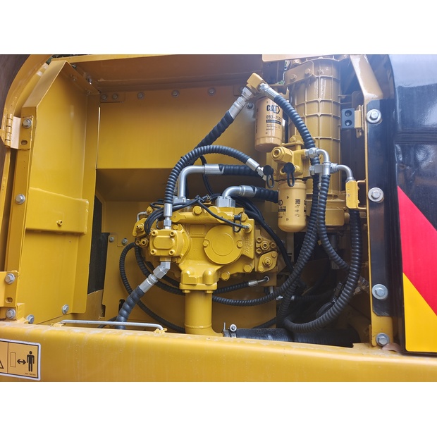 2023 كاتربيلر 323-44138738