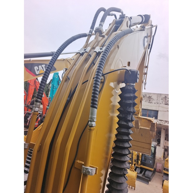 2023 كاتربيلر 323-44138750