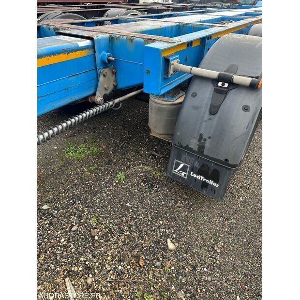 2015 ليسي تريلر-44138752