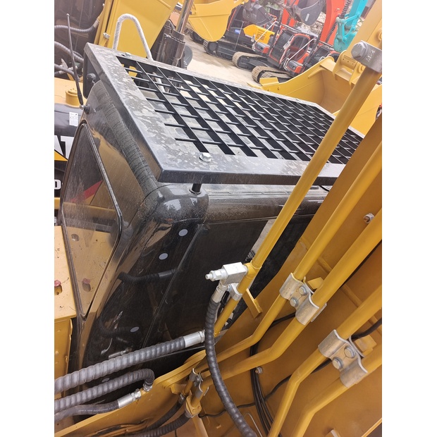 2023 كاتربيلر 323-44138753