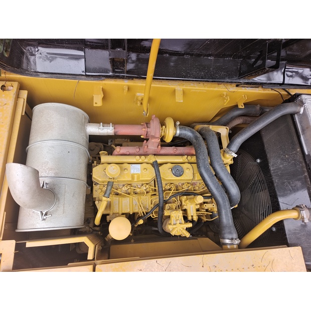 2023 كاتربيلر 323-44138756