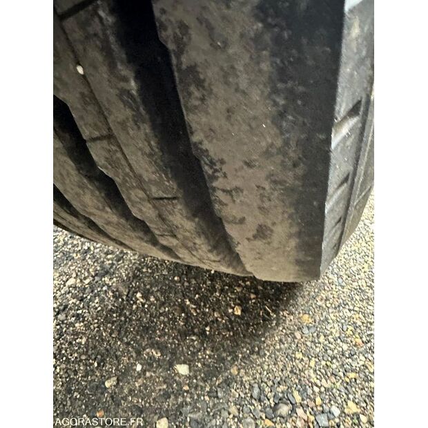 2015 ليسي تريلر-44138764