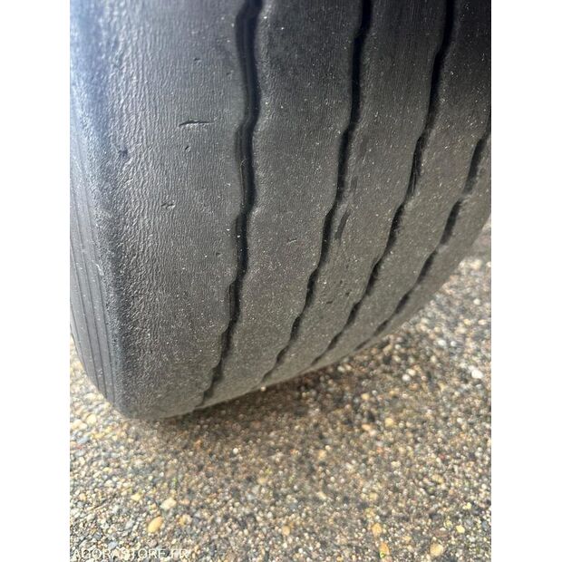 2015 ليسي تريلر-44138766