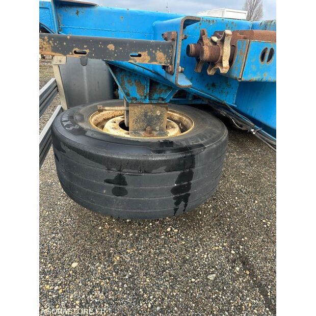 2015 ليسي تريلر-44138768