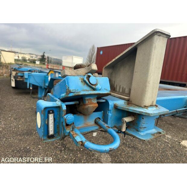 2015 ليسي تريلر-44138771