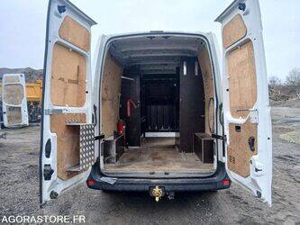2016-renault-master-1385469-44139992
