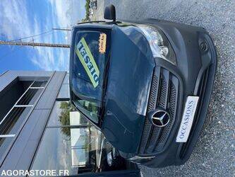 2018-mercedes-benz-vito-1385519-44140010