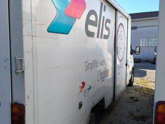 2010-renault-master-1380234-44140147