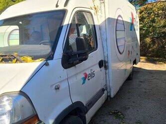 2009-renault-master-1380238-44140155