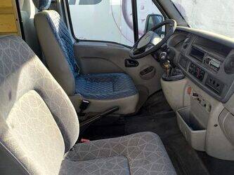 2009-renault-master-1380238-44140159