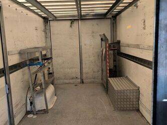 2009-renault-master-1380238-44140161