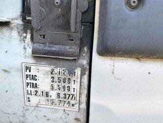 2009-renault-master-1380256-44140170