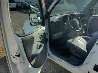 2008-fiat-doblo-1368721-44140243