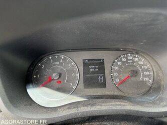 2021-renault-master-1313758-44140280