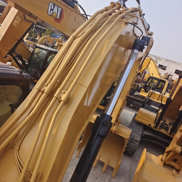 2023 Caterpillar 326GC-44140308