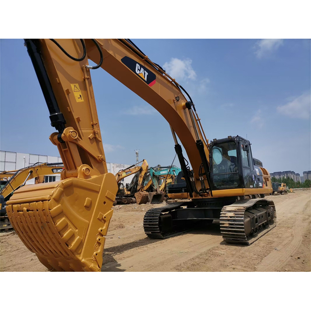 2023 كاتربيلر 336D2-44140366