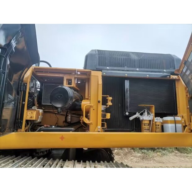 2023 كاتربيلر 336D2L-44140409