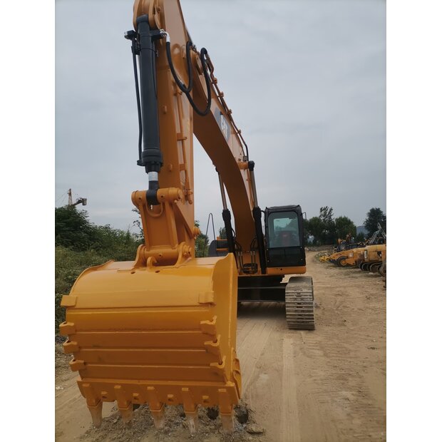 2023 كاتربيلر 336D2L-44140413