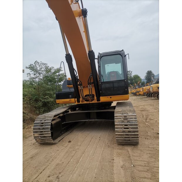 2023 كاتربيلر 336D2L-44140415