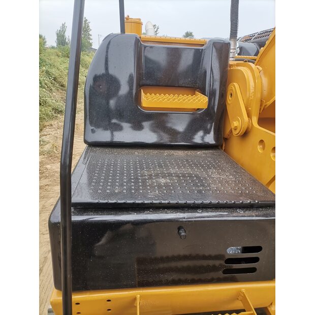 2023 كاتربيلر 336D2L-44140417