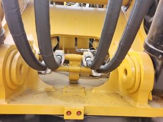 2023-caterpillar-345d-1392122-44140437