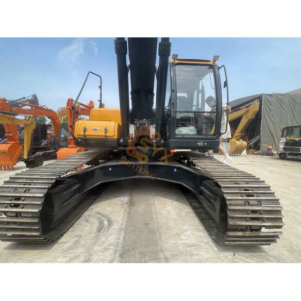 2023 Hyundai 350L VS-44140562