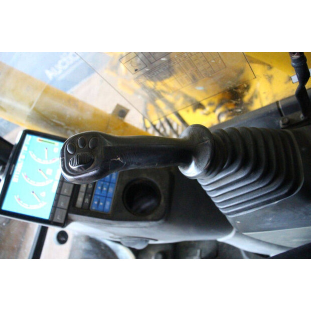 2011 Komatsu PC138US-8-44140689