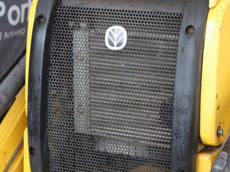 2017-new-holland-b80b-44140751