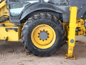 2017-new-holland-b80b-44140755